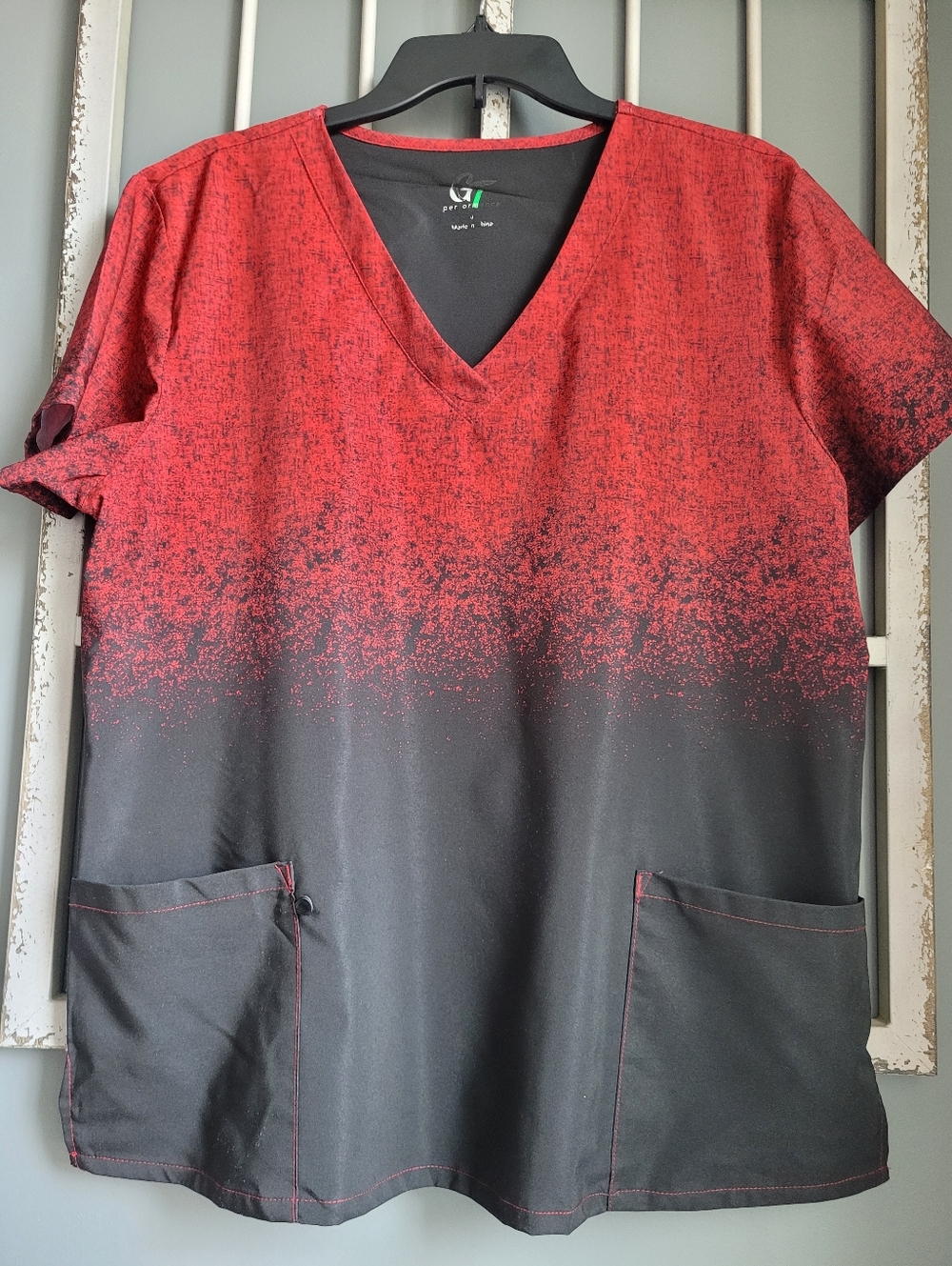 GT Performance, XL, Women’s Red and Black Ombre V-Neck Scrub Top